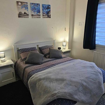 Le Bellevue Lägenhet Givet Exteriör bild